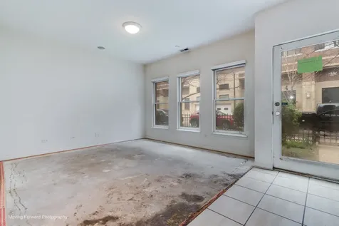 814 West 15th Place Chicago IL 60608