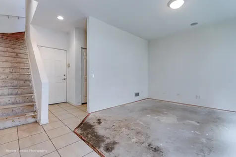 814 West 15th Place Chicago IL 60608