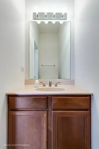 814 West 15th Place Chicago IL 60608