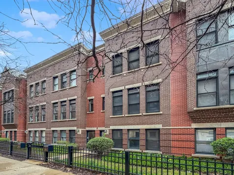814 West 15th Place Chicago IL 60608