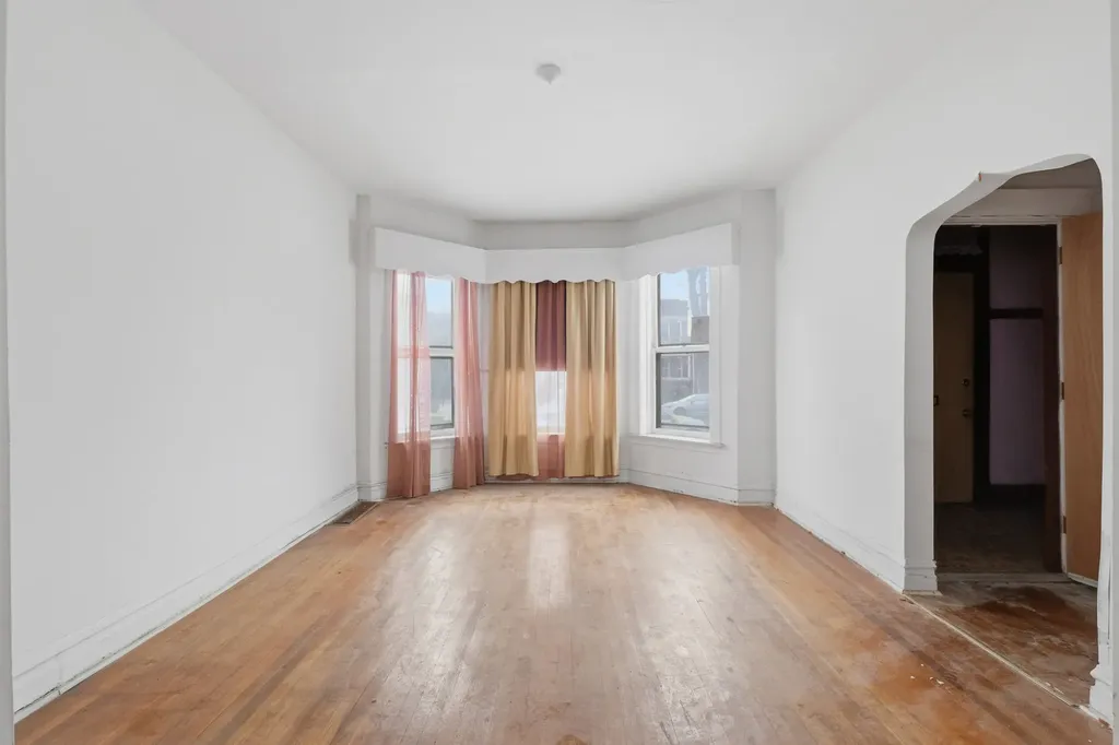4912 West Fulton Street Chicago IL 60644