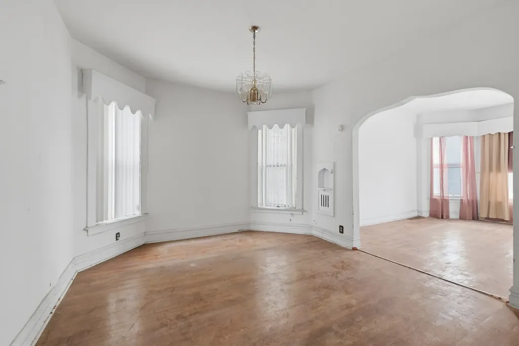 4912 West Fulton Street Chicago IL 60644