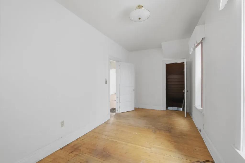 4912 West Fulton Street Chicago IL 60644