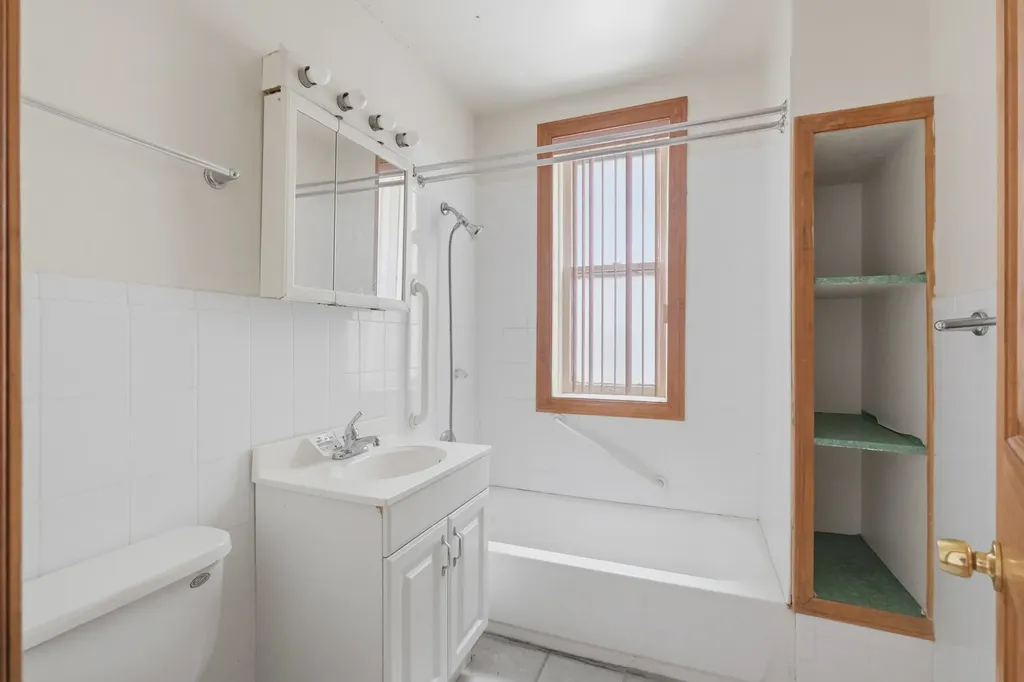 4912 West Fulton Street Chicago IL 60644