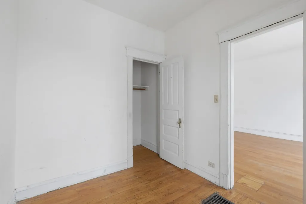 4912 West Fulton Street Chicago IL 60644