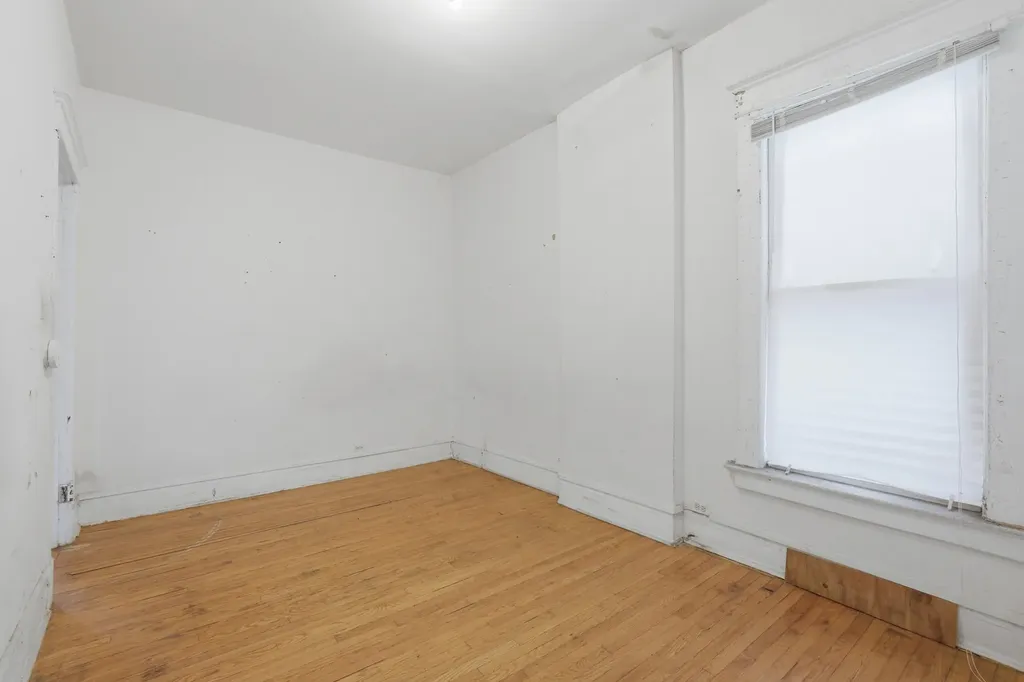 4912 West Fulton Street Chicago IL 60644