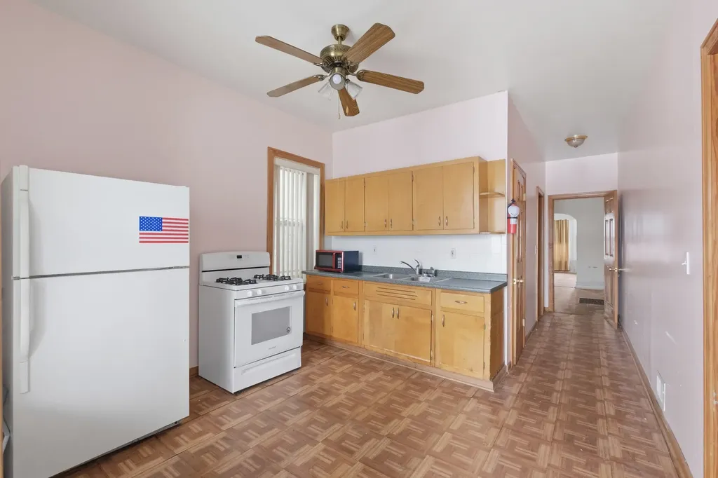 4912 West Fulton Street Chicago IL 60644