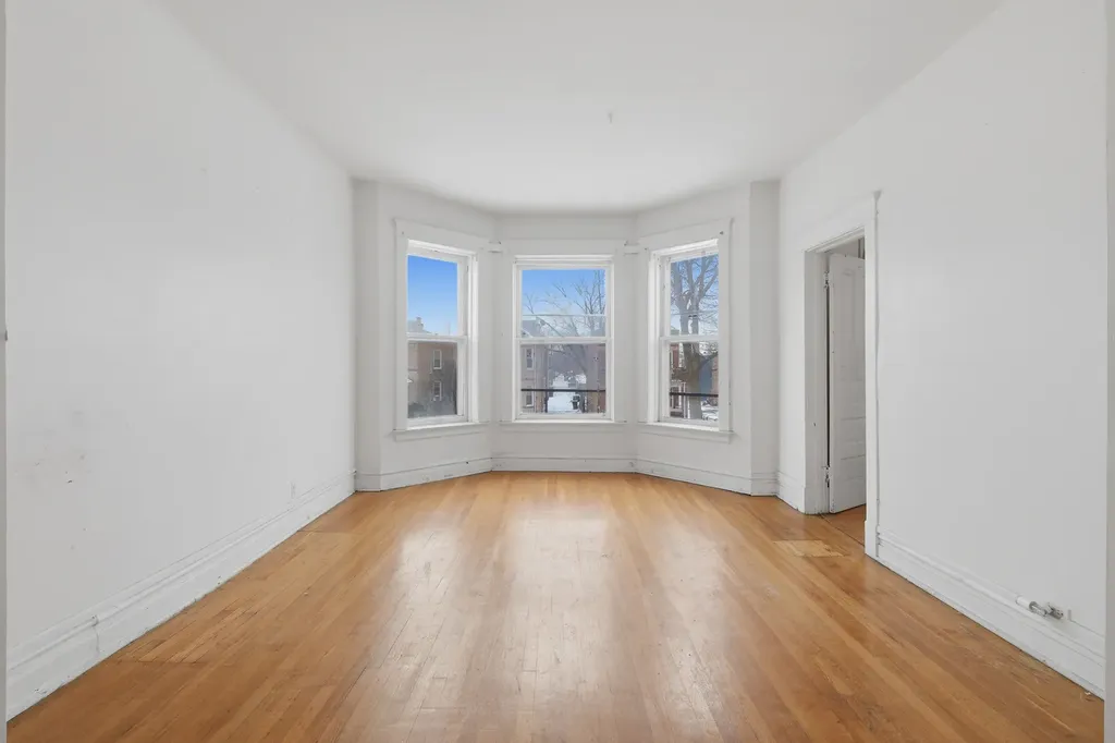 4912 West Fulton Street Chicago IL 60644