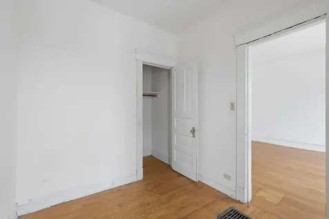 4912 West Fulton Street Chicago IL 60644