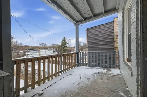 4912 West Fulton Street Chicago IL 60644