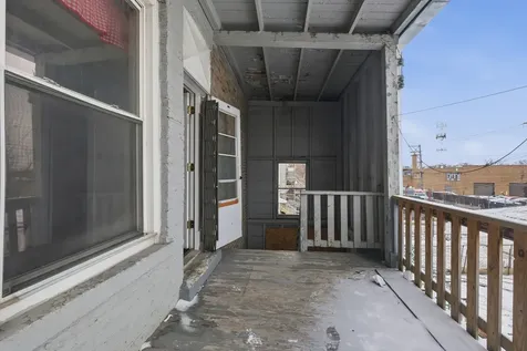 4912 West Fulton Street Chicago IL 60644