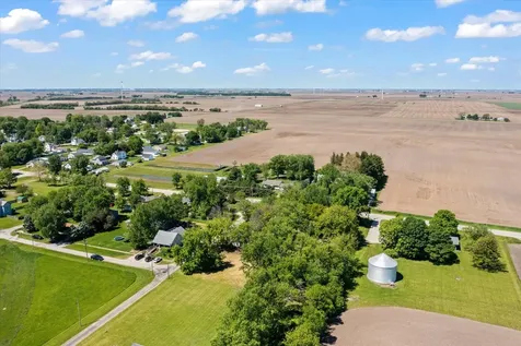 501 North State Street Bellflower IL 62174