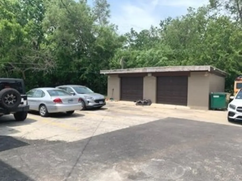 1616 Ogden Avenue Lisle IL 60532