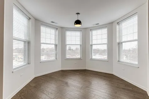 115 Lake Street Libertyville IL 60048