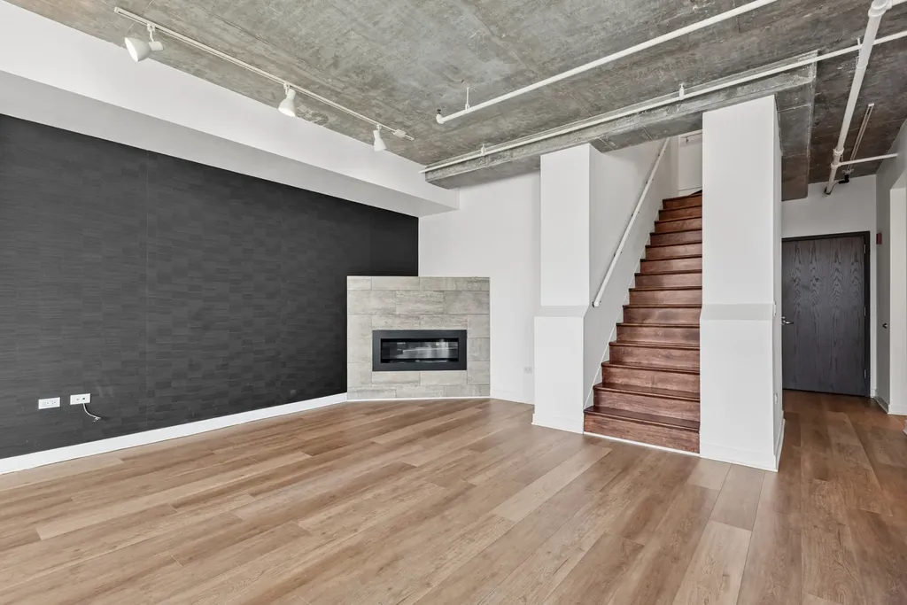 737 West Washington Boulevard Chicago IL 60661