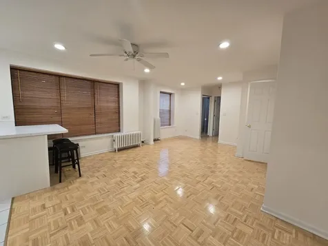 5646 North Kenmore Avenue Chicago IL 60660