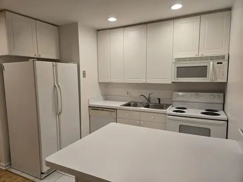 5646 North Kenmore Avenue Chicago IL 60660