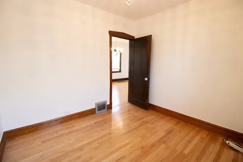 6840 30TH Street Berwyn IL 60402