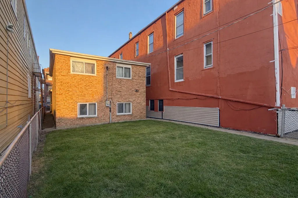 4332 South Wood Street Chicago IL 60609