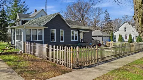 403 S 8th Street Dekalb IL 60115
