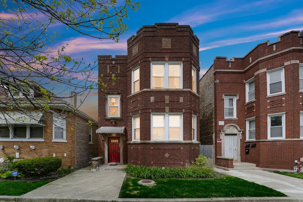 8140 South Paulina Street Chicago IL 60620