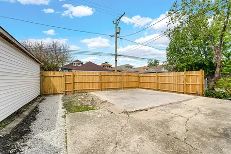 8140 South Paulina Street Chicago IL 60620