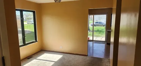548 Alton Court Carol Stream IL 60188