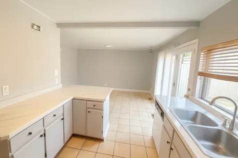 5567 Court F Hanover Park IL 60133