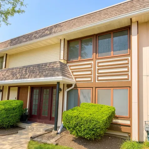 5567 Court F Hanover Park IL 60133