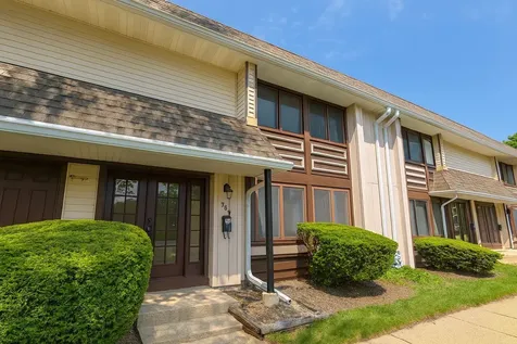5567 Court F Hanover Park IL 60133