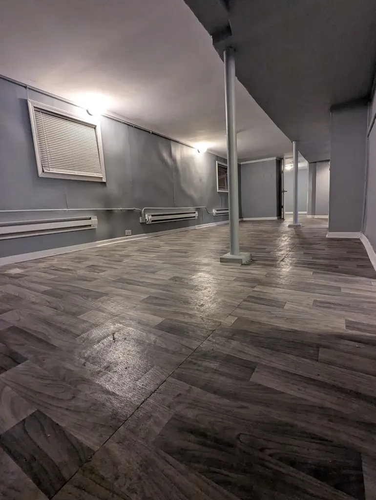 8601 South Kingston Avenue Chicago IL 60617