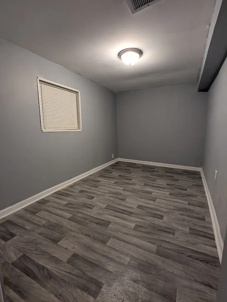 8601 South Kingston Avenue Chicago IL 60617
