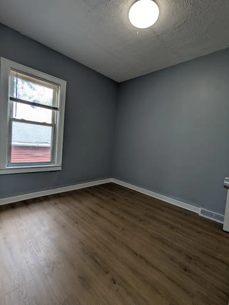 8601 South Kingston Avenue Chicago IL 60617
