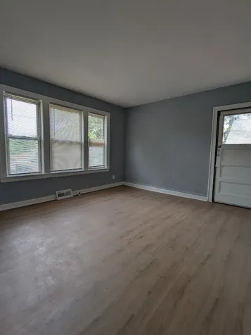 8601 South Kingston Avenue Chicago IL 60617