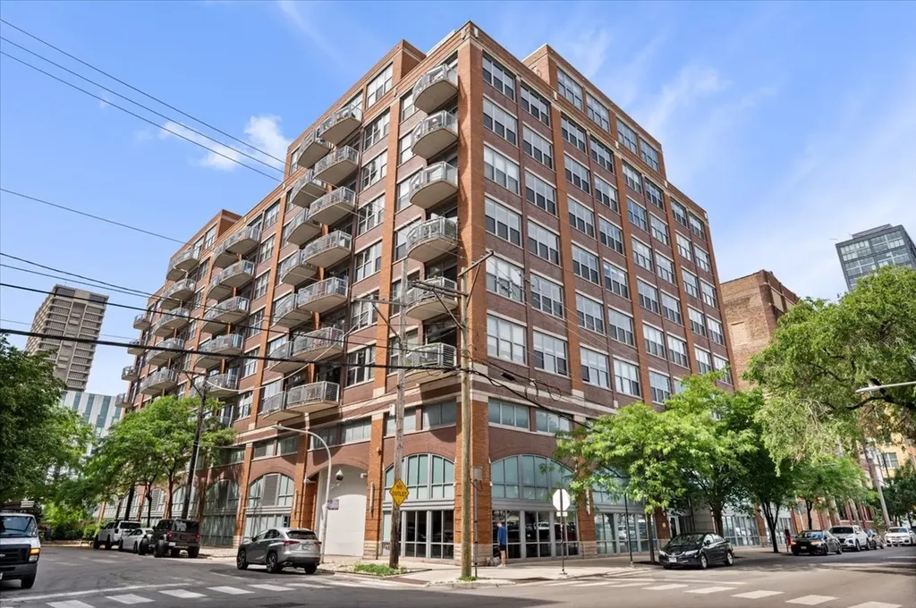 933 West Van Buren Street Chicago IL 60607