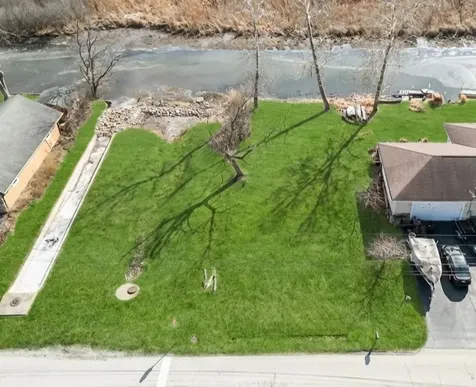 818 Sheridan Drive Wauconda IL 60084