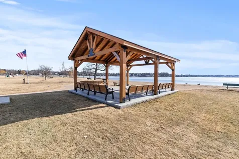 818 Sheridan Drive Wauconda IL 60084