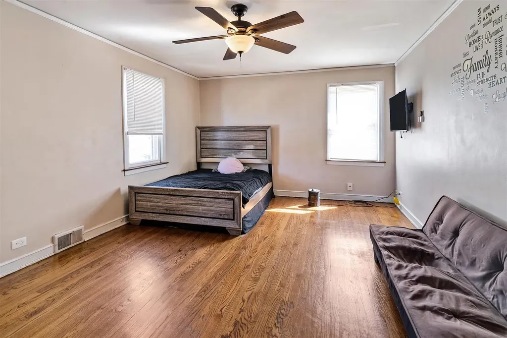 8108 South Wood Street Chicago IL 60620
