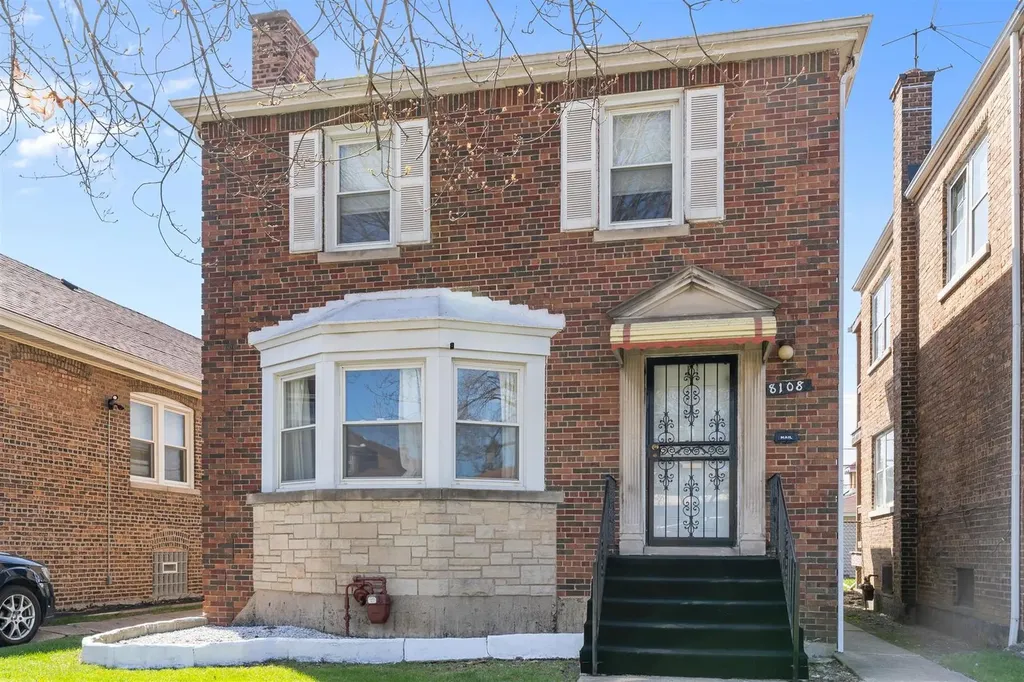 8108 South Wood Street Chicago IL 60620