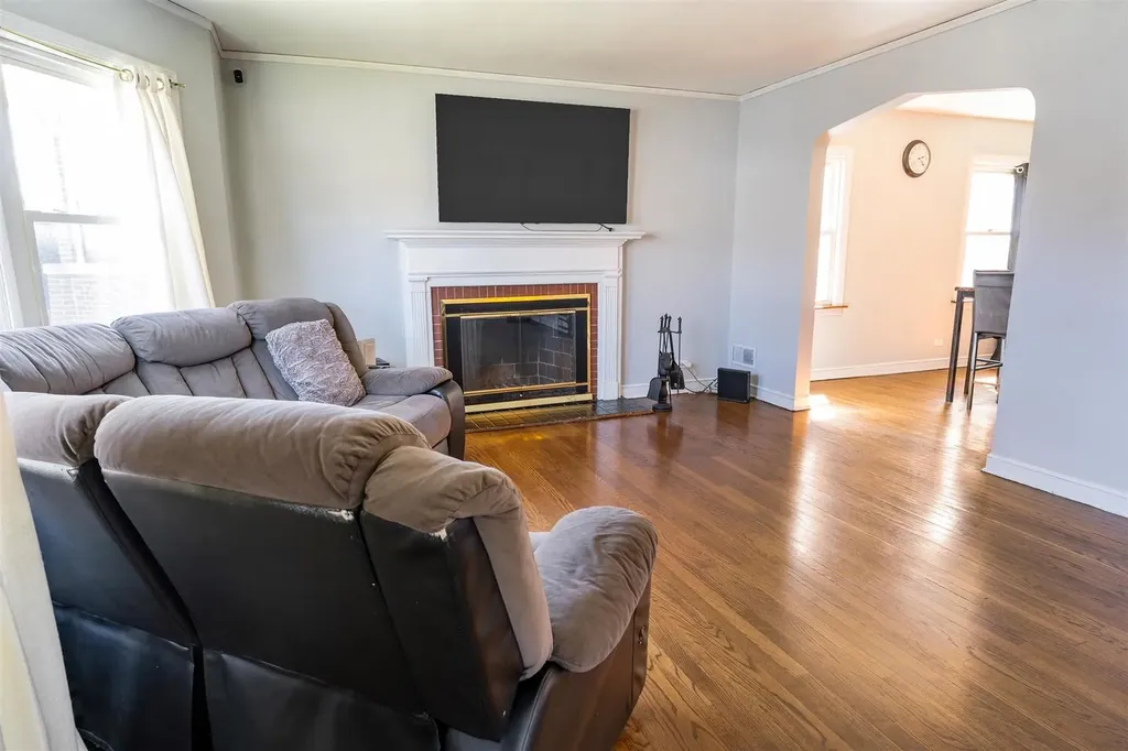 8108 South Wood Street Chicago IL 60620