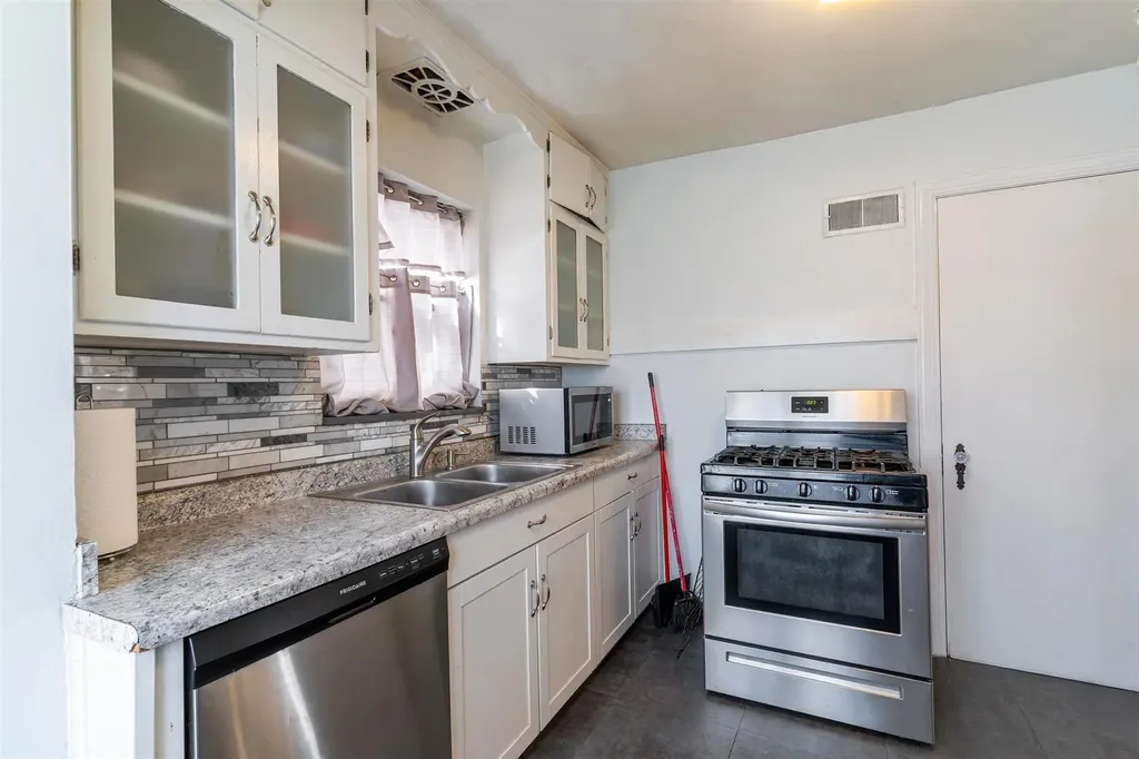 8108 South Wood Street Chicago IL 60620