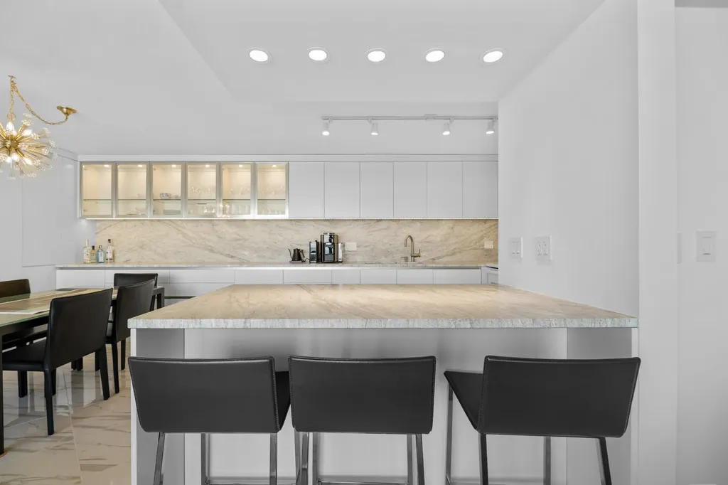 505 North Lake Shore Drive Chicago IL 60611