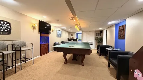 6 Glenview Court Bolingbrook IL 60490