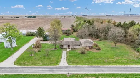 2279 East 500 N Road Paxton IL 60957