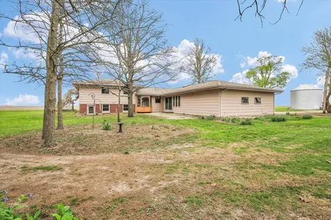 2279 East 500 N Road Paxton IL 60957