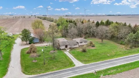 2279 East 500 N Road Paxton IL 60957
