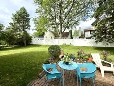 206 Ashland Court Vernon Hills IL 60061