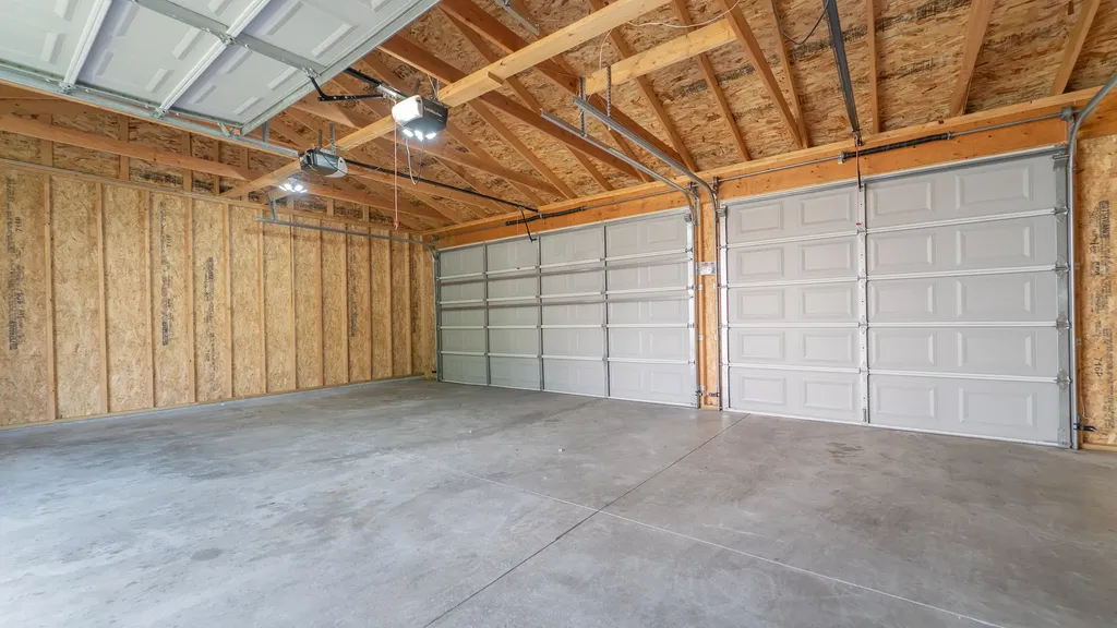 10439 South Avenue M Chicago IL 60617