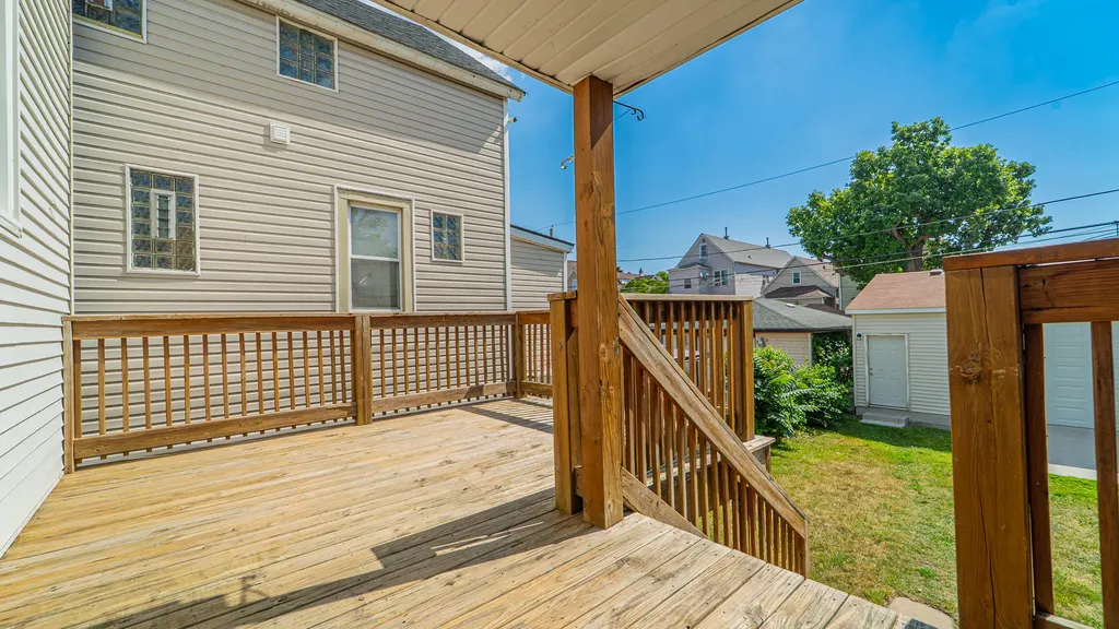 10439 South Avenue M Chicago IL 60617