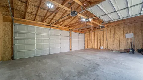 10439 South Avenue M Chicago IL 60617